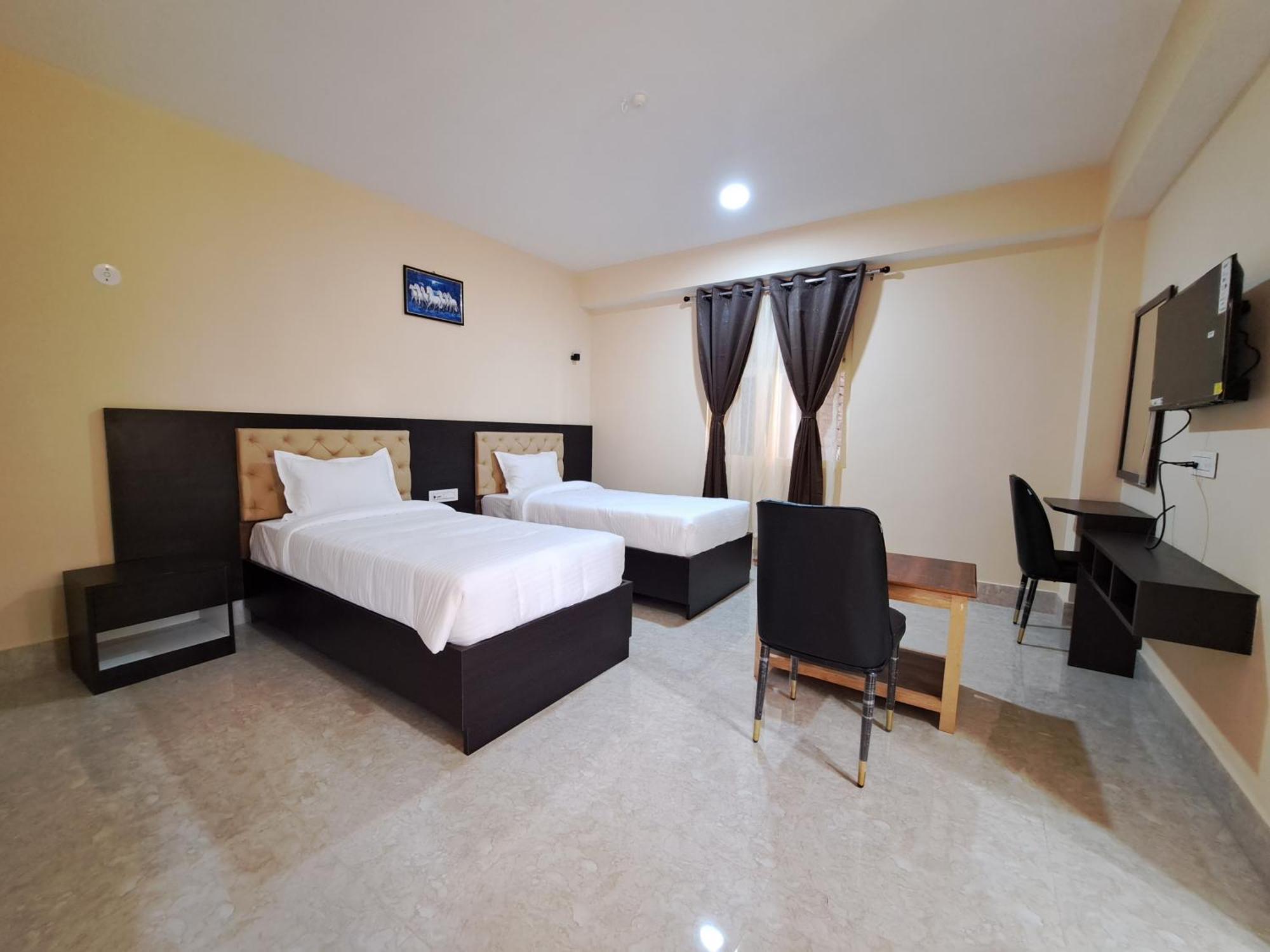 Snow White Retreat Hotel And Restaurant กังต็อก ภายนอก รูปภาพ