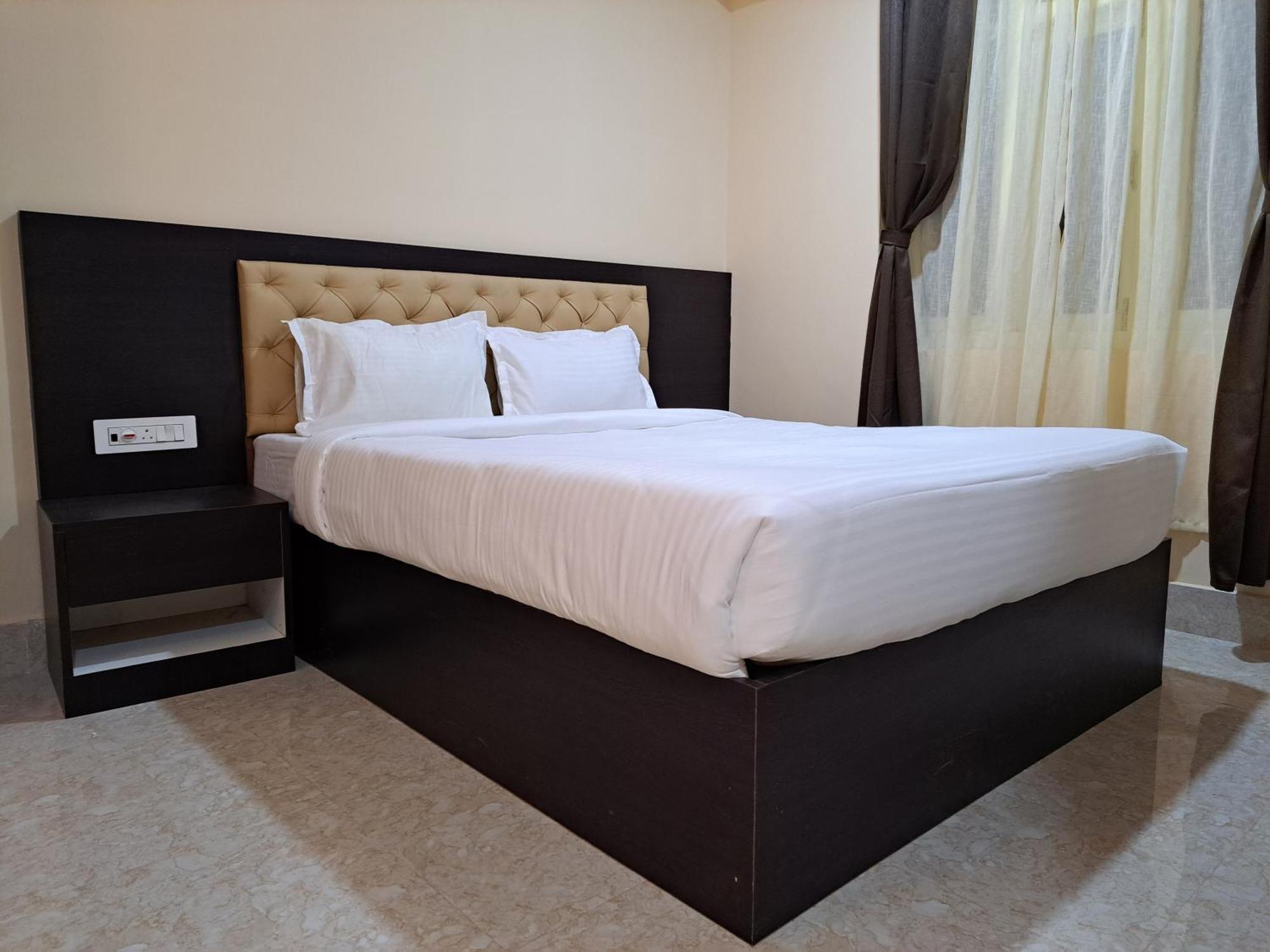 Snow White Retreat Hotel And Restaurant กังต็อก ภายนอก รูปภาพ