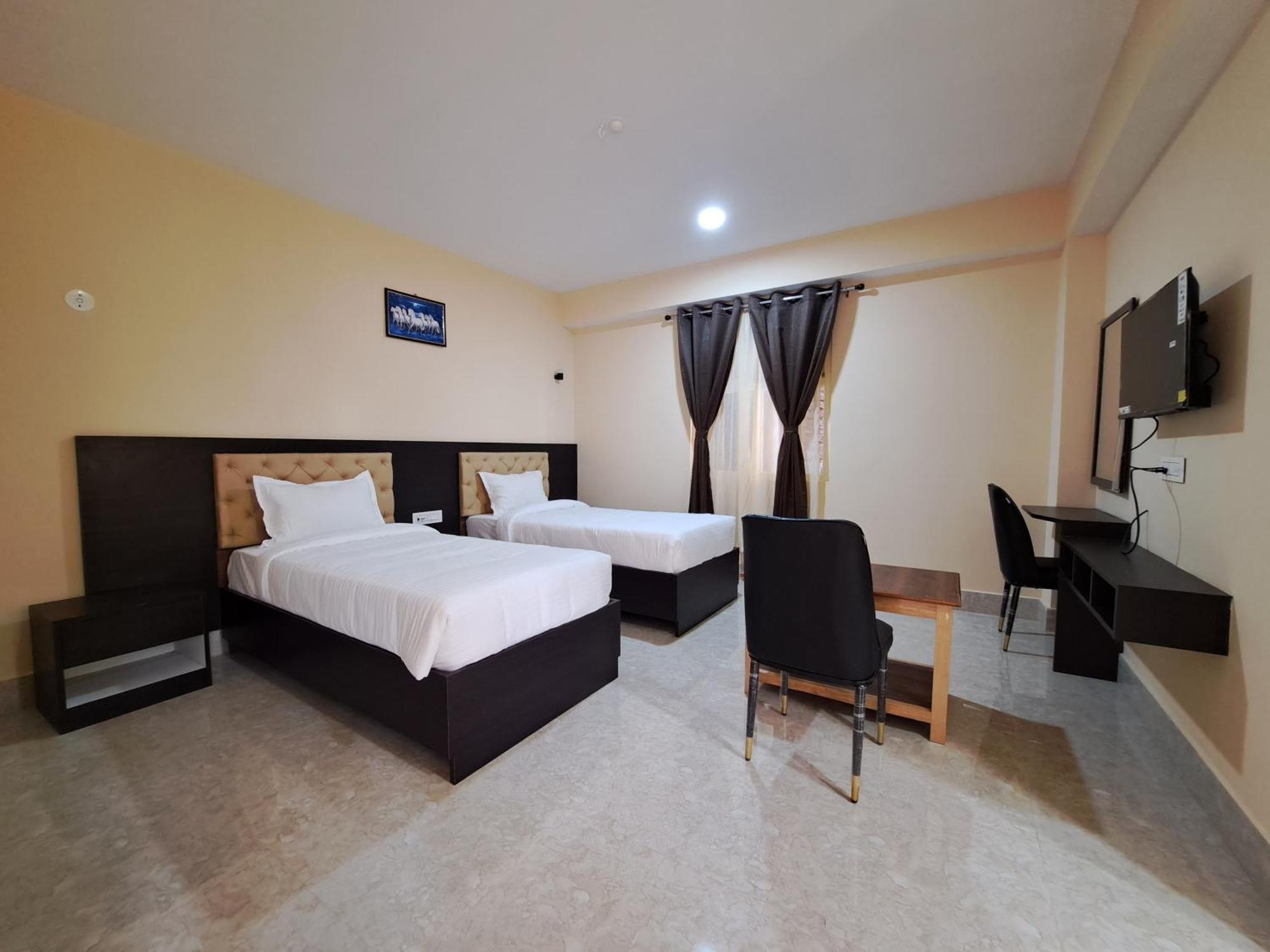 Snow White Retreat Hotel And Restaurant กังต็อก ภายนอก รูปภาพ